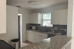 927 W Royal Palm Rd, Boca Raton, FL 33486 - Photo 9