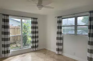 927 W Royal Palm Rd, Boca Raton, FL 33486 - Photo 17