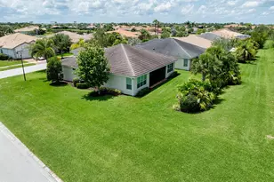 11710 SW Apple Blossom Trail, Port Saint Lucie, FL 34987 - Photo 27