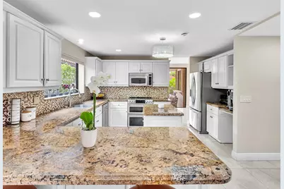 6400 Via Rosa, Boca Raton, FL 33433 - Photo 13