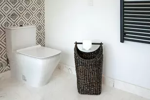 851 NE 1st Ave, Miami, FL 33132 - Photo 37