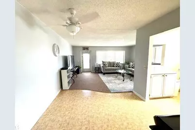 127 Berkshire F, West Palm Beach, FL 33417 - Photo 7