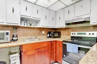 2029 NW 46th Ave, Lauderhill, FL 33313 - Photo 9
