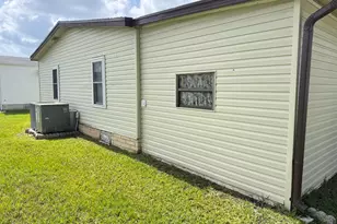 493 Hemingway Terrace, Fort Pierce, FL 34982 - Photo 17