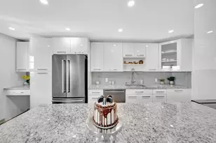 4063 Exeter D, Boca Raton, FL 33434 - Photo 5