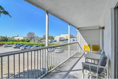 700 Village Green Court, Unit #221, Palm Springs, FL 33461 - Photo 11