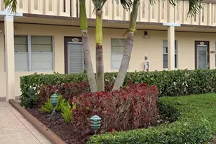 1046 Wolverton C, Boca Raton, FL 33434 - Photo 17