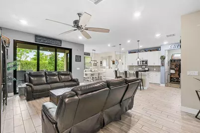 4819 Chantilly Road, Lake Worth, FL 33467 - Photo 7