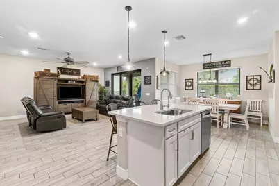 4819 Chantilly Road, Lake Worth, FL 33467 - Photo 15