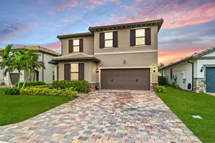 4819 Chantilly Rd, Lake Worth, FL 33467 - Photo 1