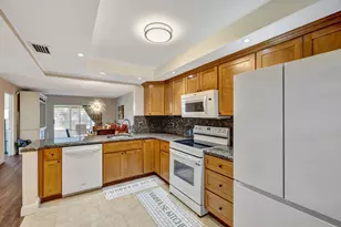 2901 NW 46th Ave, Lauderdale Lakes, FL 33313 - Photo 11