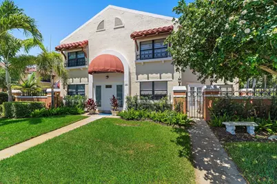 15 Uno Lago Drive, Unit #15, Juno Beach, FL 33408 - Photo 3