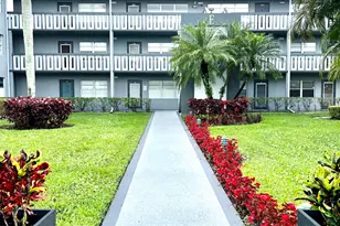 209 Suffolk E E Unit, Boca Raton, FL 33434 - Photo 1