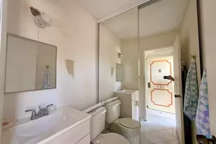 1100 Crystal Lake Dr, Deerfield Beach, FL 33064 - Photo 9