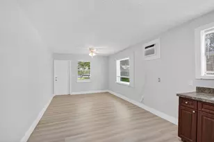 323 S E St, Lake Worth Beach, FL 33460 - Photo 9