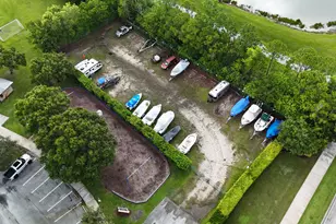 616 NE Canoe Park Cir, Port Saint Lucie, FL 34983 - Photo 43