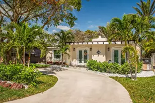 129 E Hart St, Lantana, FL 33462 - Photo 1