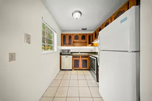 8 Lake Vista Trail, Port Saint Lucie, FL 34952 - Photo 11