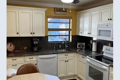 464 Piedmont J, Delray Beach, FL 33484 - Photo 11