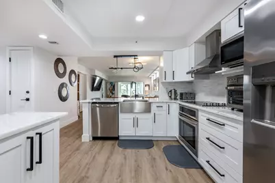6096 Huntwick Terrace, Unit #303, Delray Beach, FL 33484 - Photo 7