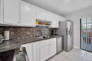 2004 SE Round Table Dr, Port Saint Lucie, FL 34952 - Photo 17