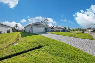 148 SW Sea Lion Rd, Port Saint Lucie, FL 34953 - Photo 3