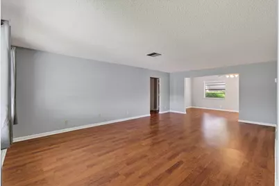 2080 SW 14th Avenue, Boynton Beach, FL 33426 - Photo 7