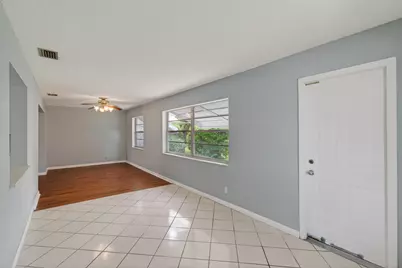 2080 SW 14th Avenue, Boynton Beach, FL 33426 - Photo 17