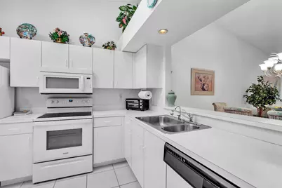 9976 Seacrest Circle, Unit #D, Boynton Beach, FL 33437 - Photo 9