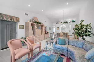 9976 Seacrest Cir, Boynton Beach, FL 33437 - Photo 19