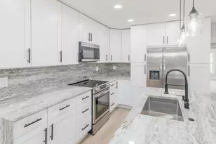 2058 SE Watercrest St, Port Saint Lucie, FL 34984 - Photo 5