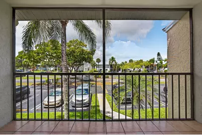 1104 Green Pine Boulevard #D2, West Palm Beach, FL 33409 - Photo 9