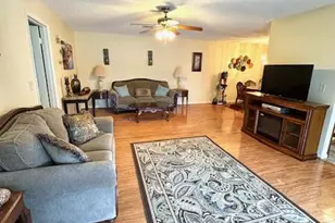 1023 Pheasant Run Dr, Fort Pierce, FL 34982 - Photo 7