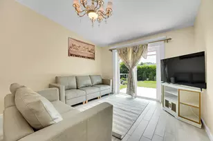 5715 SE Pine Dr, Stuart, FL 34997 - Photo 5