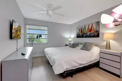 74 Normandy B, Delray Beach, FL 33484 - Photo 13