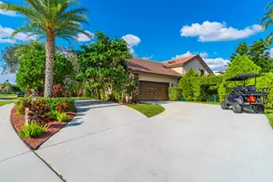 15835 Meadow Wood Dr, Wellington, FL 33414 - Photo 13
