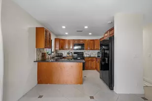 476 Goldenwood Way, Wellington, FL 33414 - Photo 17