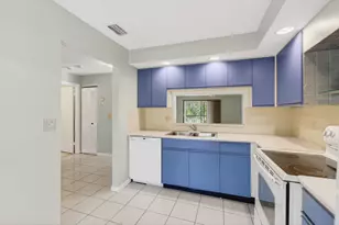 400 Club Cir, Boca Raton, FL 33487 - Photo 29