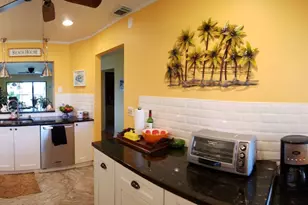 6303 SE Williamsburg Dr, Hobe Sound, FL 33455 - Photo 9