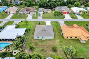 1319 SW Hunnicut Ave, Port Saint Lucie, FL 34953 - Photo 7