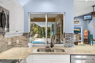 702 SE Adams Ct, Port Saint Lucie, FL 34984 - Photo 23