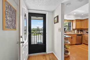 704 Clubhouse Cir, Jupiter, FL 33477 - Photo 7