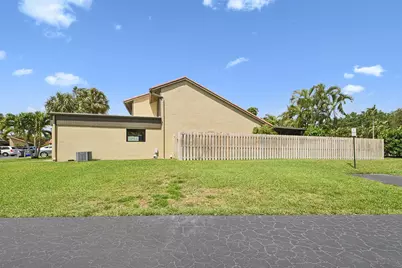 11063 Oakdale Road, Boynton Beach, FL 33437 - Photo 37