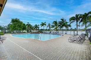 1282 Pebble Ridge Ln, West Palm Beach, FL 33411 - Photo 17