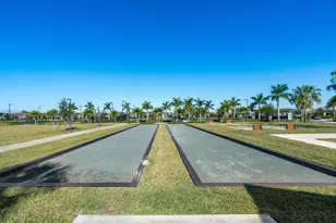 16070 Key Biscayne Ln, The Acreage, FL 33470 - Photo 45