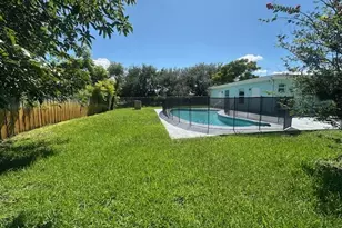 1910 SE Rainier Rd, Port Saint Lucie, FL 34952 - Photo 17