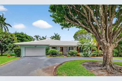 1095 Hibiscus Lane, Delray Beach, FL 33444 - Photo 1