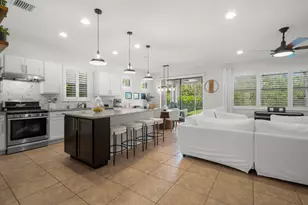 560 SE Monet Dr, Port Saint Lucie, FL 34984 - Photo 7