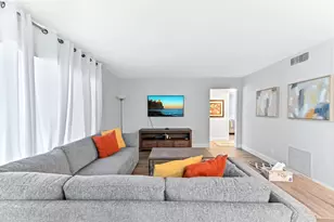 121 Lake Pine Cir, Greenacres, FL 33463 - Photo 3