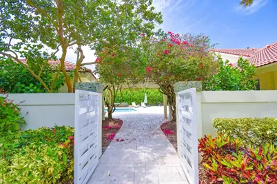 7351 Valencia Drive, Boca Raton, FL 33433 - Photo 3